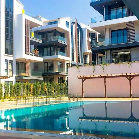 Luxury Duplex With Wonderful View In Izmit كوجايِلِ