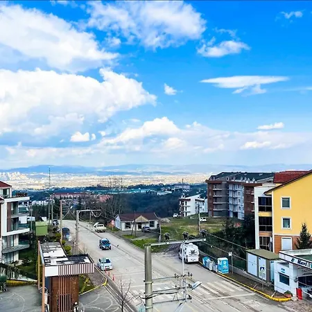 Luxury Duplex With Wonderful View In Izmit شقة كوجايِلِ